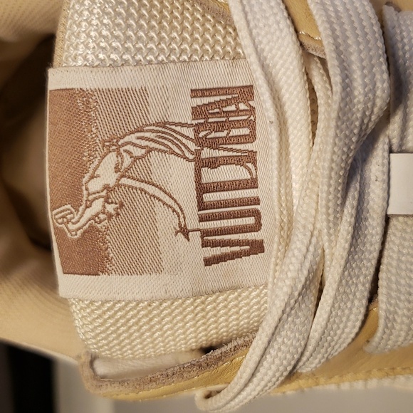 LOUIS VUITTON MEN'S SNEAKERS - Picture 7 of 8